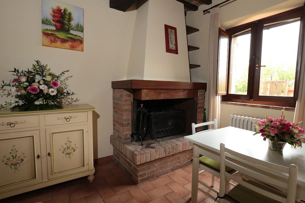 Il Castellaro Country House Perugia Bagian luar foto
